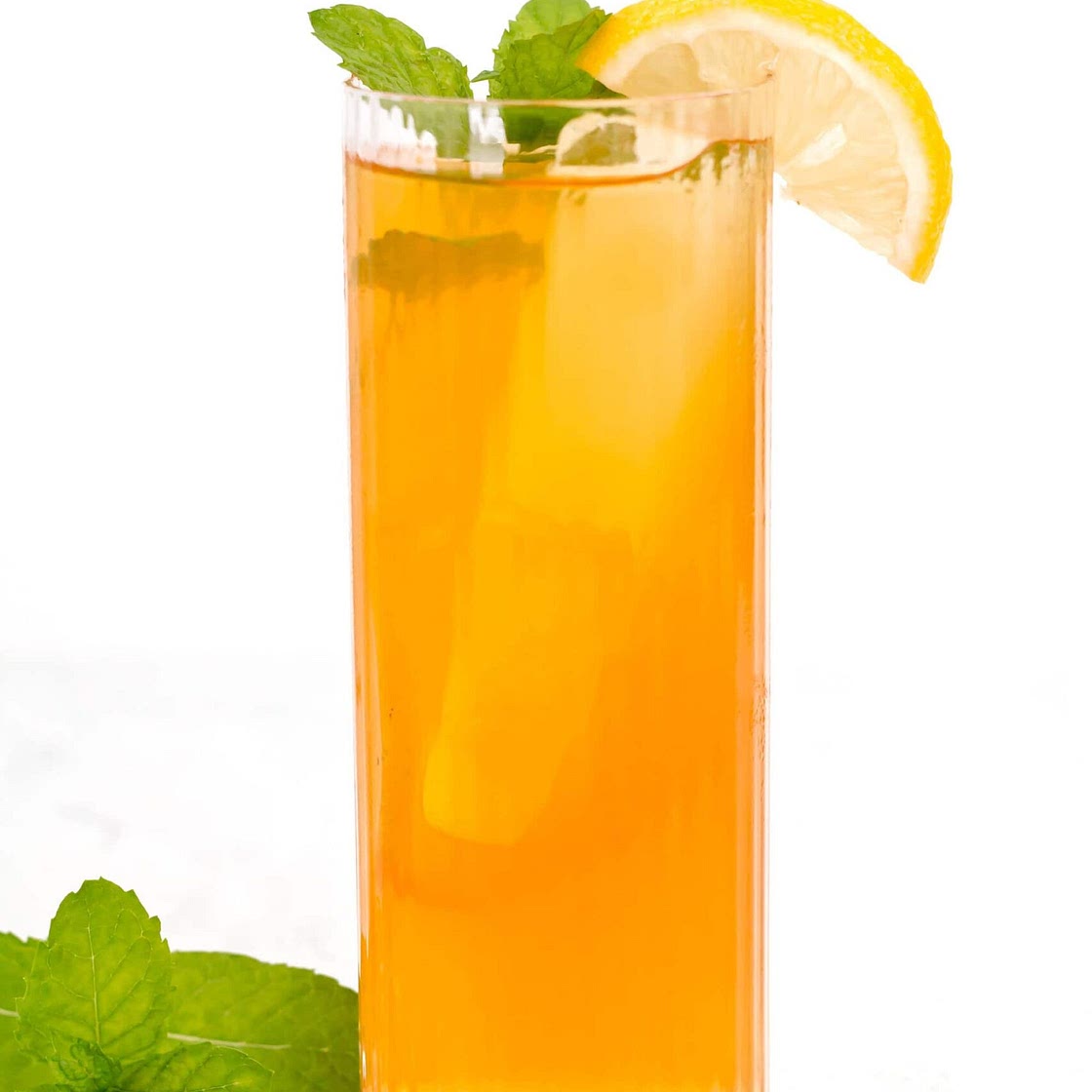Spiked Arnold Palmer (John Daly Drink)