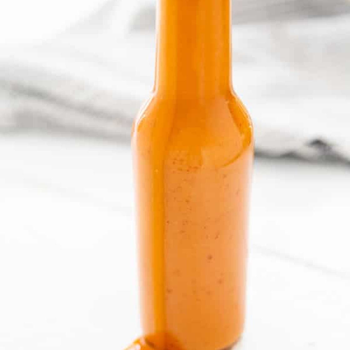 Easy Homemade Vegan Buffalo Sauce