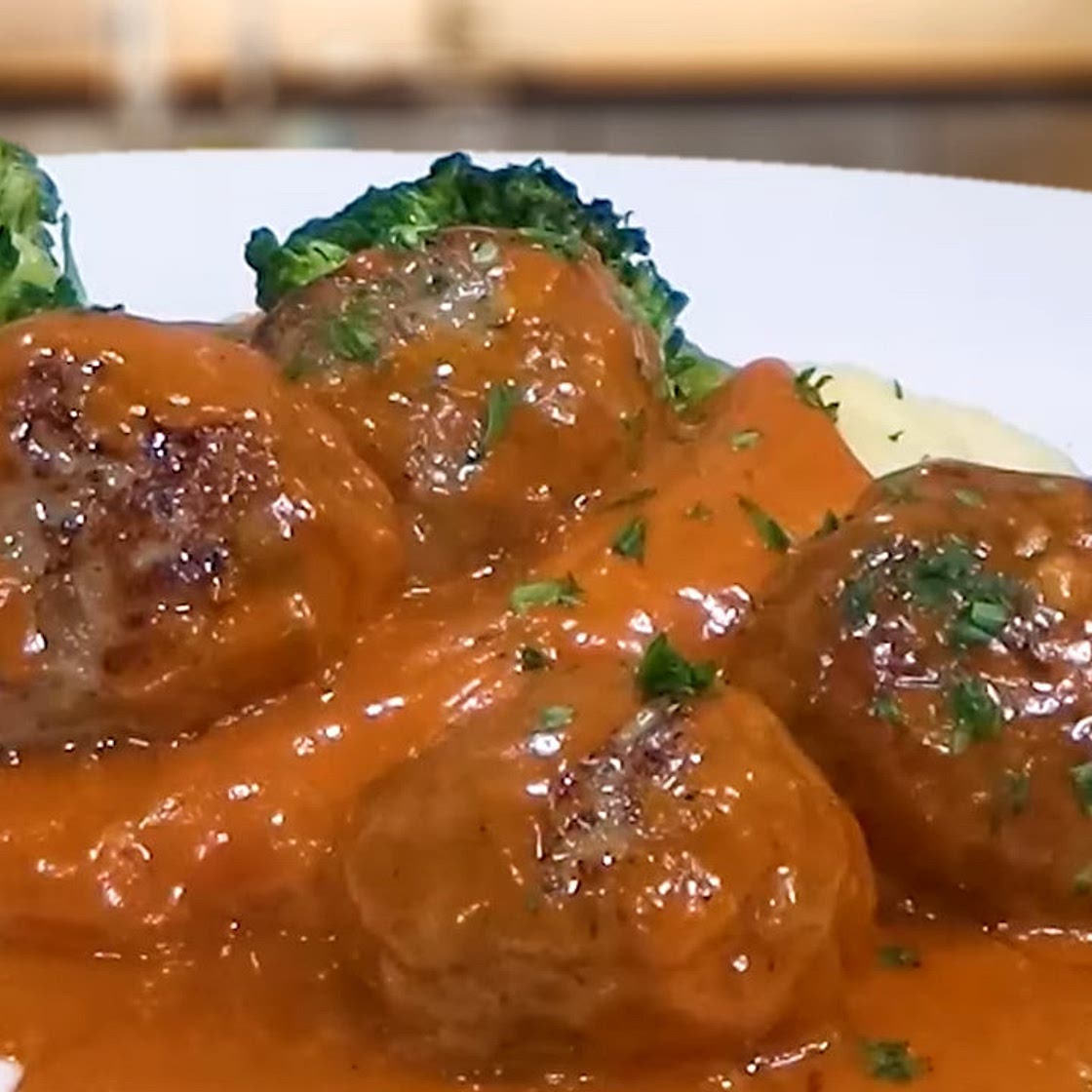 Easy Swedish Meatball Recipe