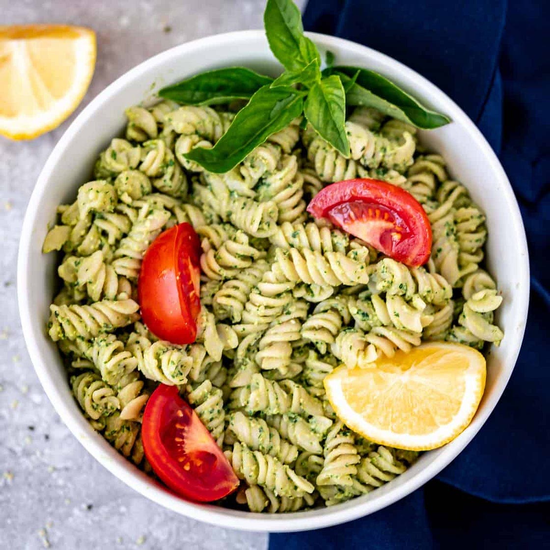 Creamy Avocado Pesto Pasta