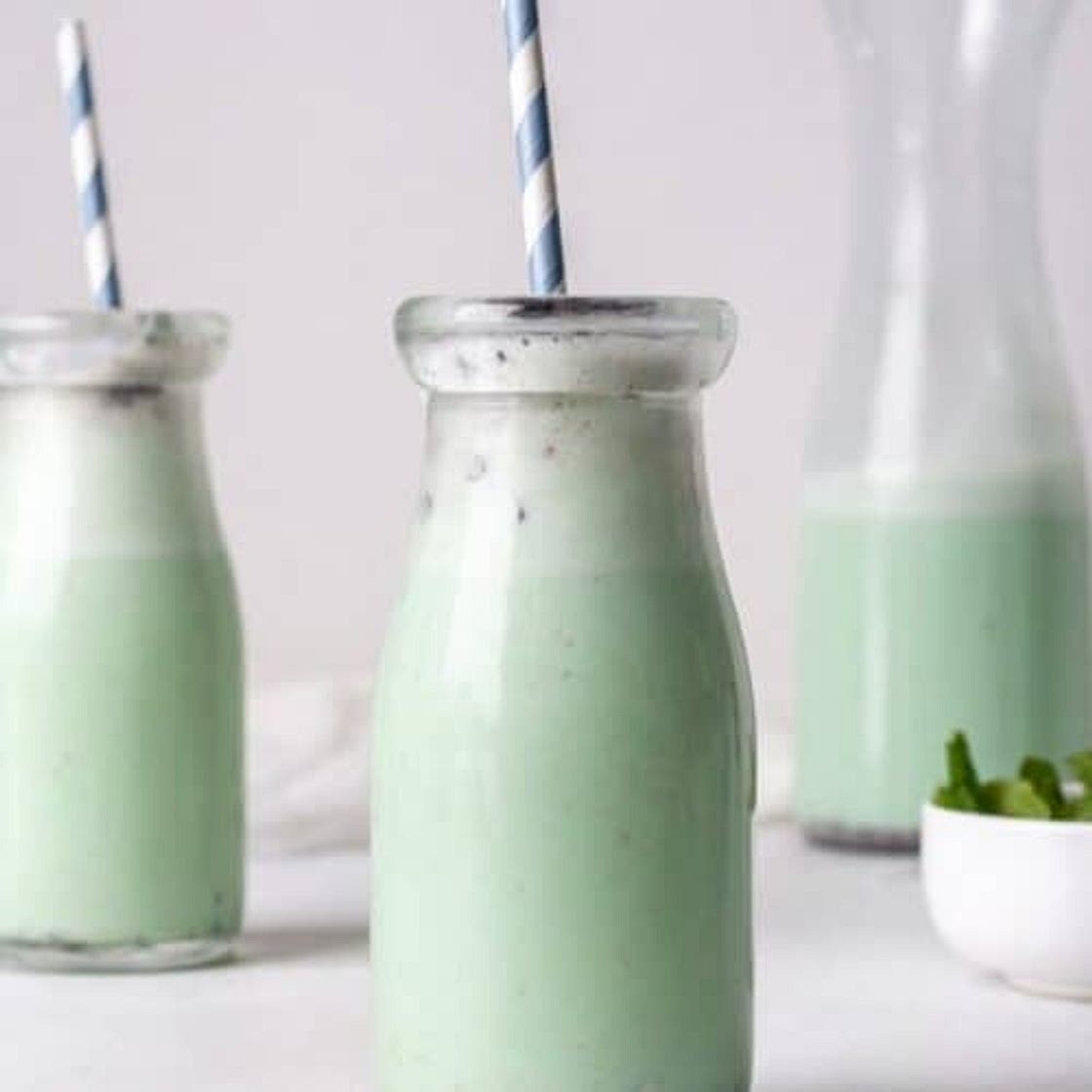 Dairy Free Mint Chocolate Smoothie