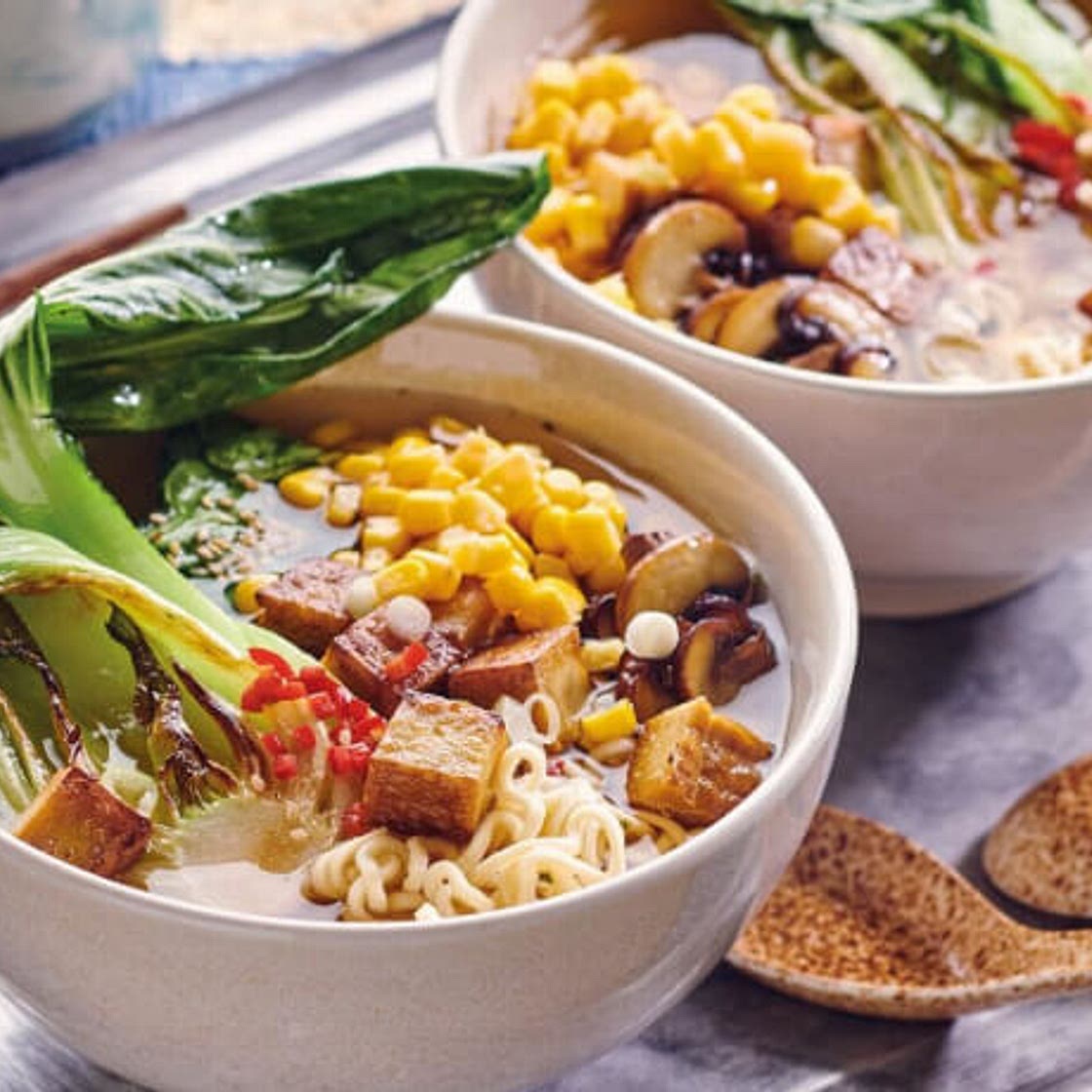 Schnelle vegane Ramen mit Tofu