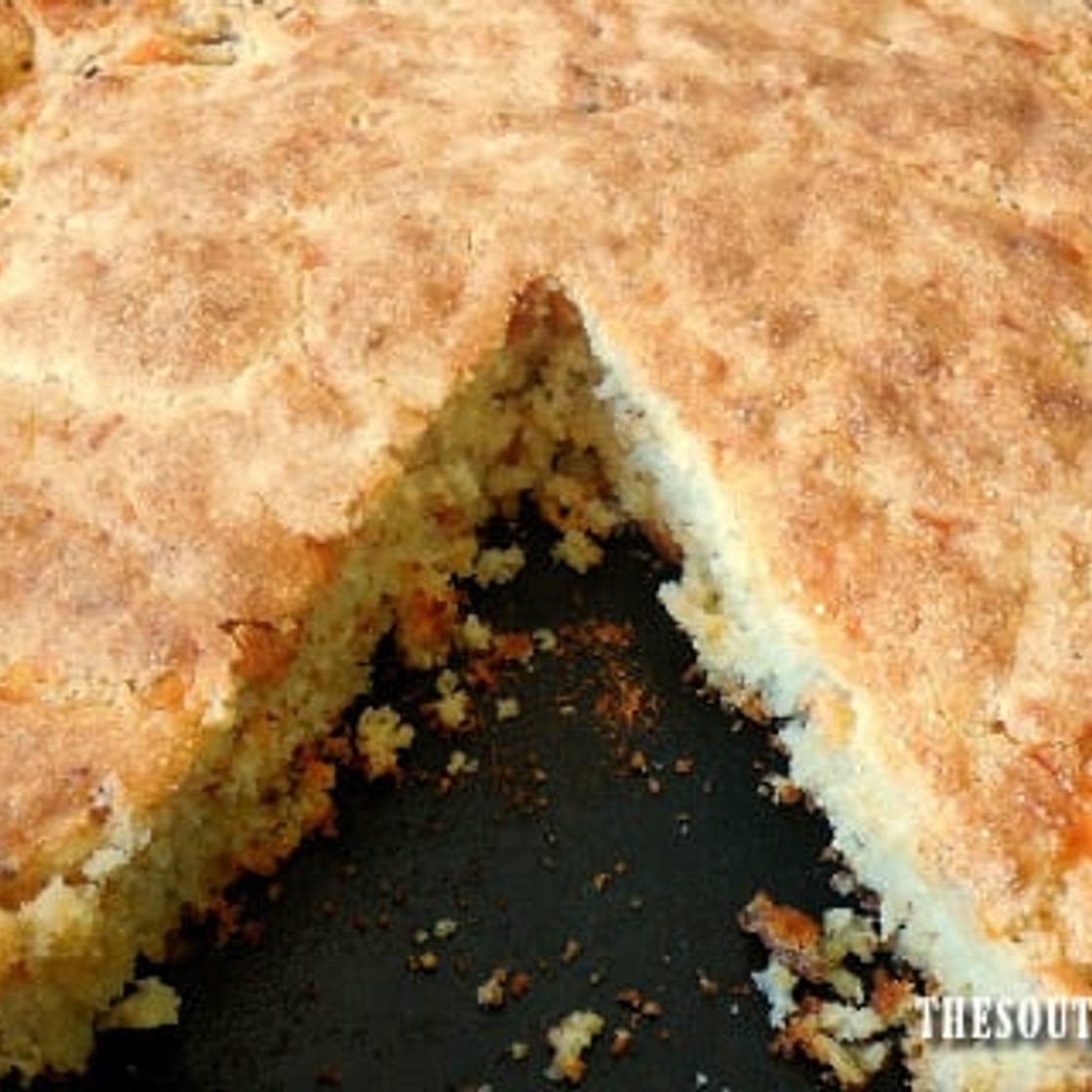 Bacon Cheddar Skillet Cornbread