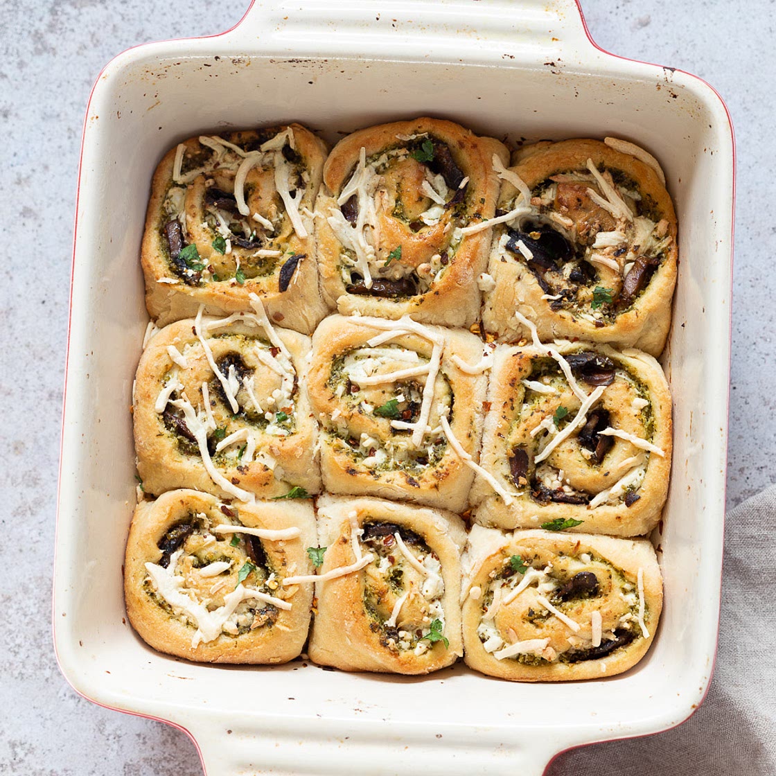 Vegan Pesto Pizza Rolls