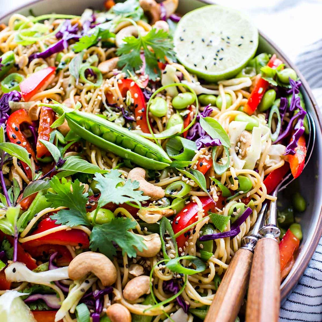 Sesame Ginger Noodle Salad with Cashews Recipe