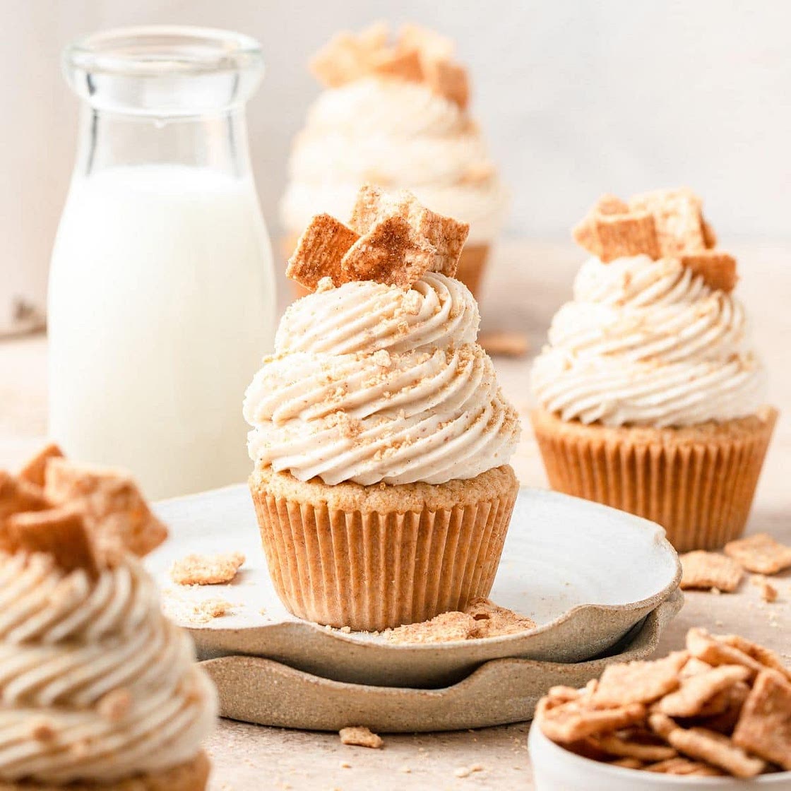 Cinnamon Toast Crunch Cupcakes