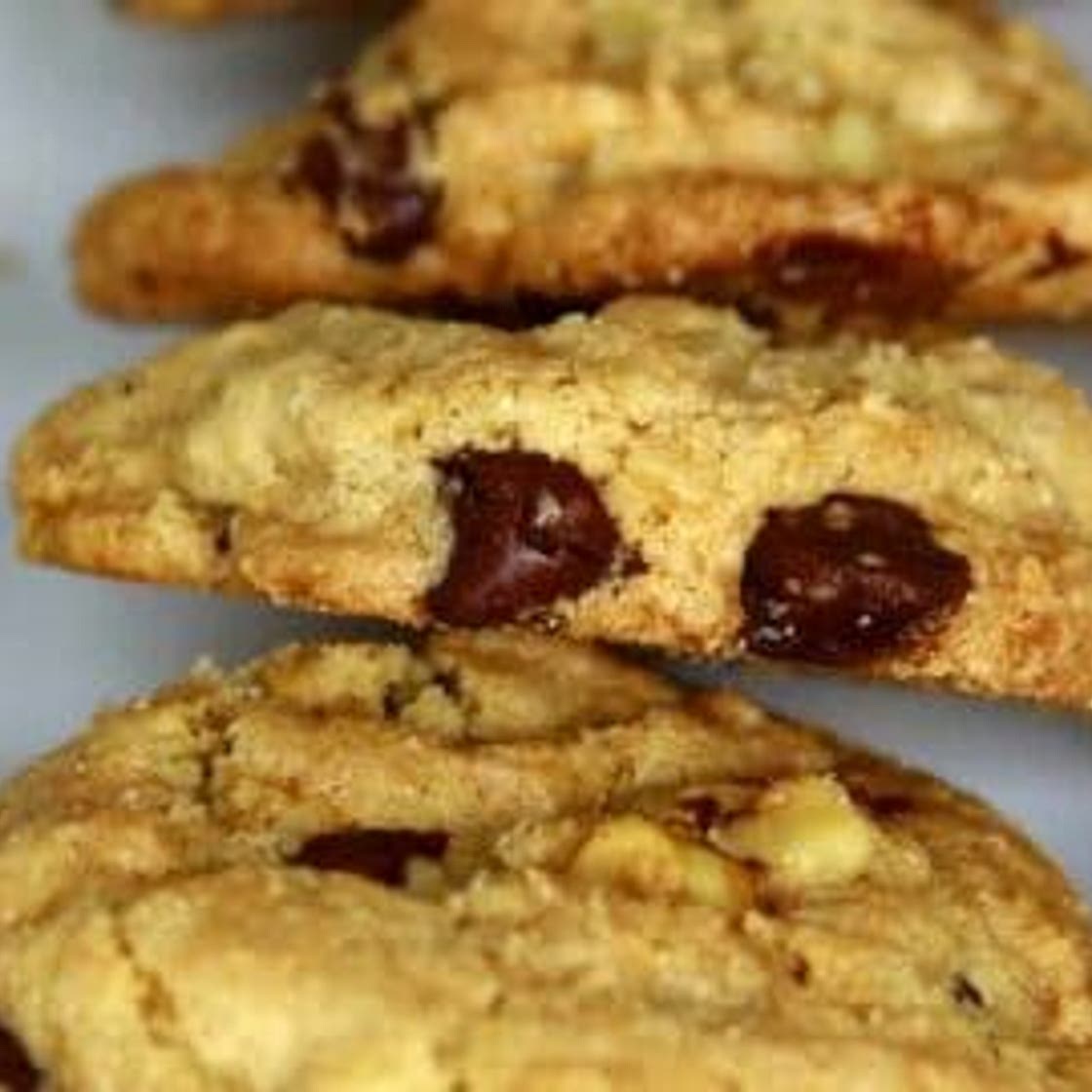 Oats & Brown Rice Flour Chocolate Chip Cookies