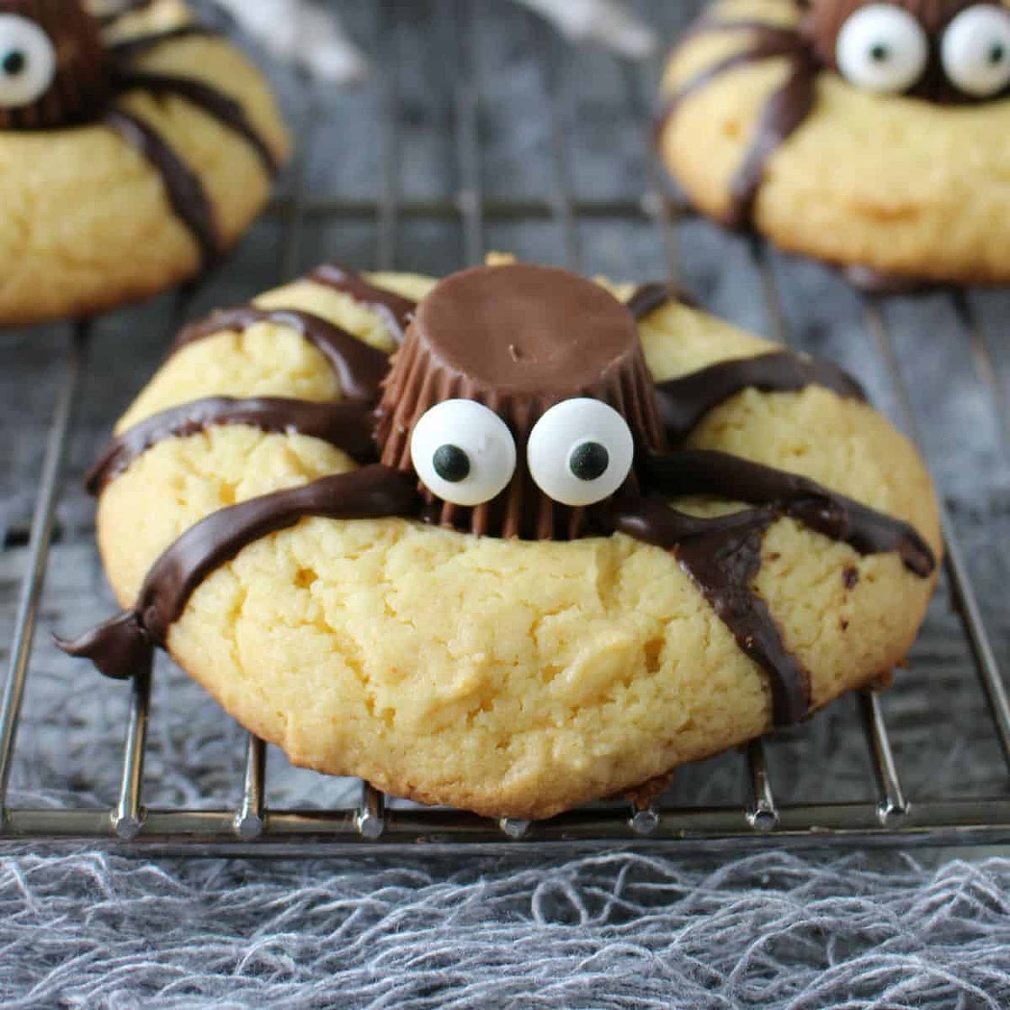 Halloween Spider Cookies