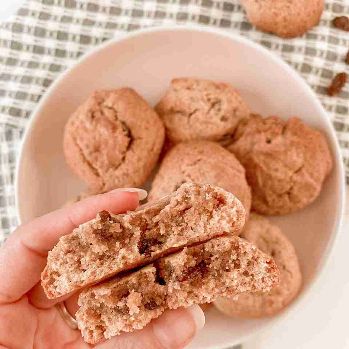 Cinnamon and Raisin Cookies