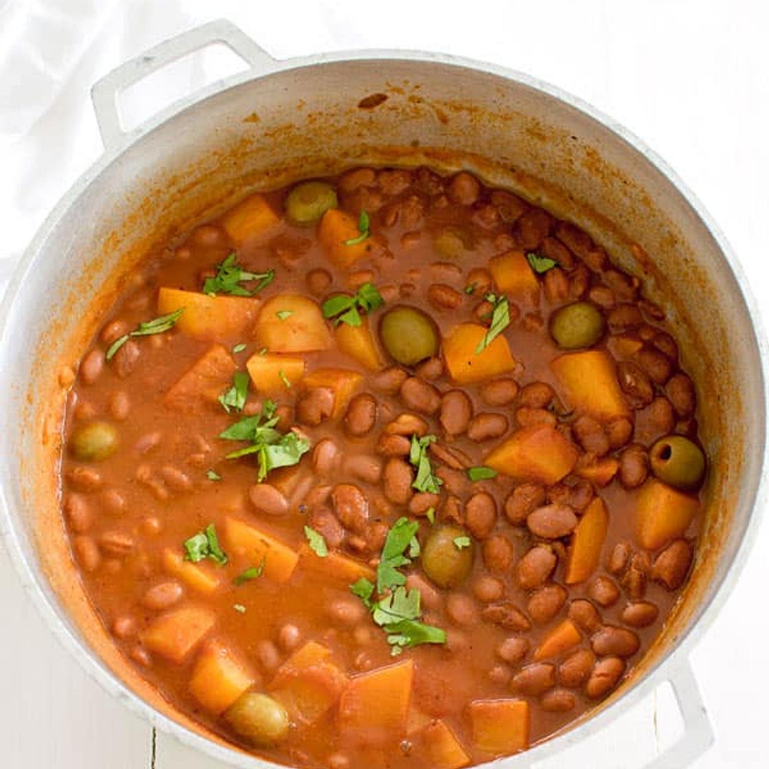 Puerto Rican Rice and Beans (Habichuelas Guisadas)