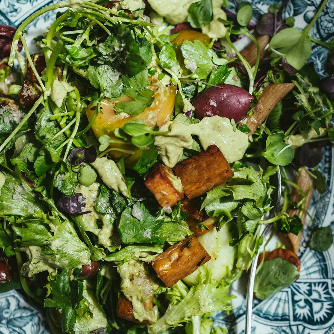 Vegan pasta salad with pan-fried tempeh