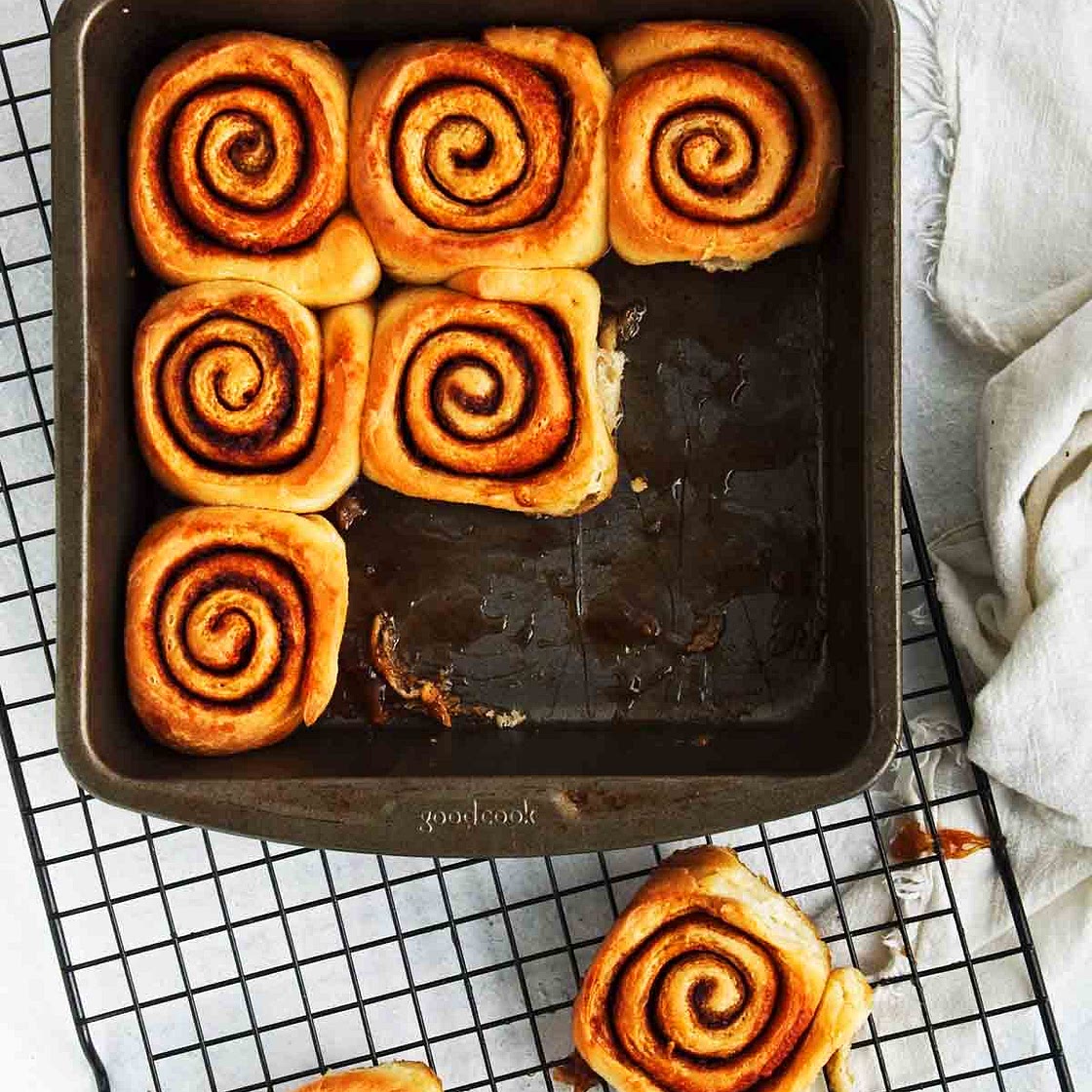 Best Ever Vegan Cinnamon Rolls Recipe