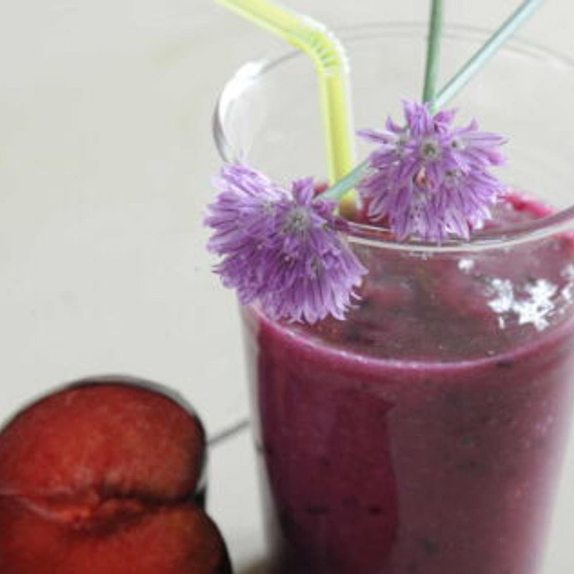 Smoothie à la fleur d'oranger et aux fruits d'été