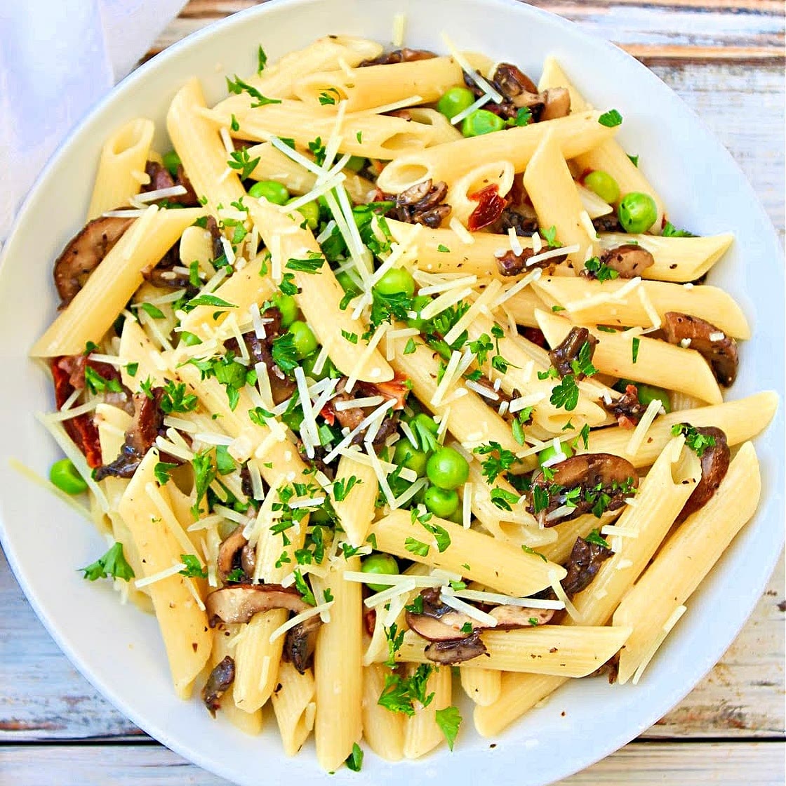 Pasta with Mushrooms and Peas