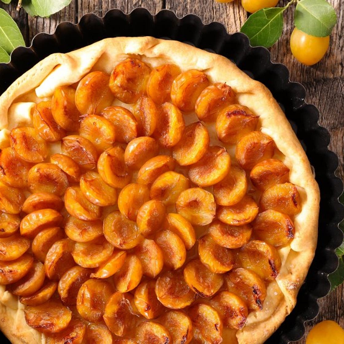 Tarte aux mirabelles, miel et citron