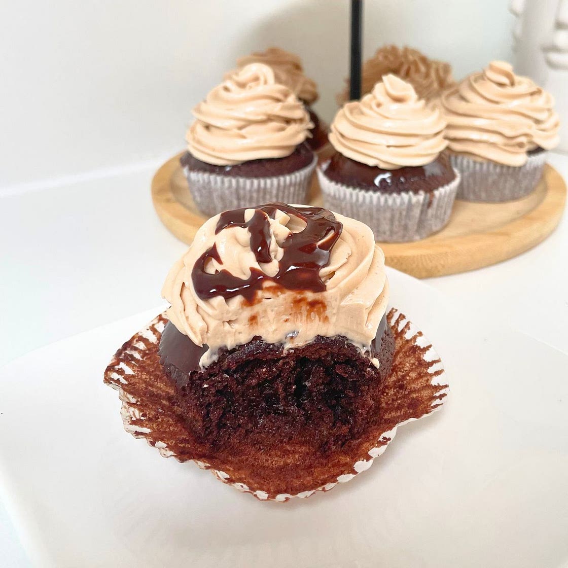 Creamy Mocha Cupcakes for That Special 'Hit'