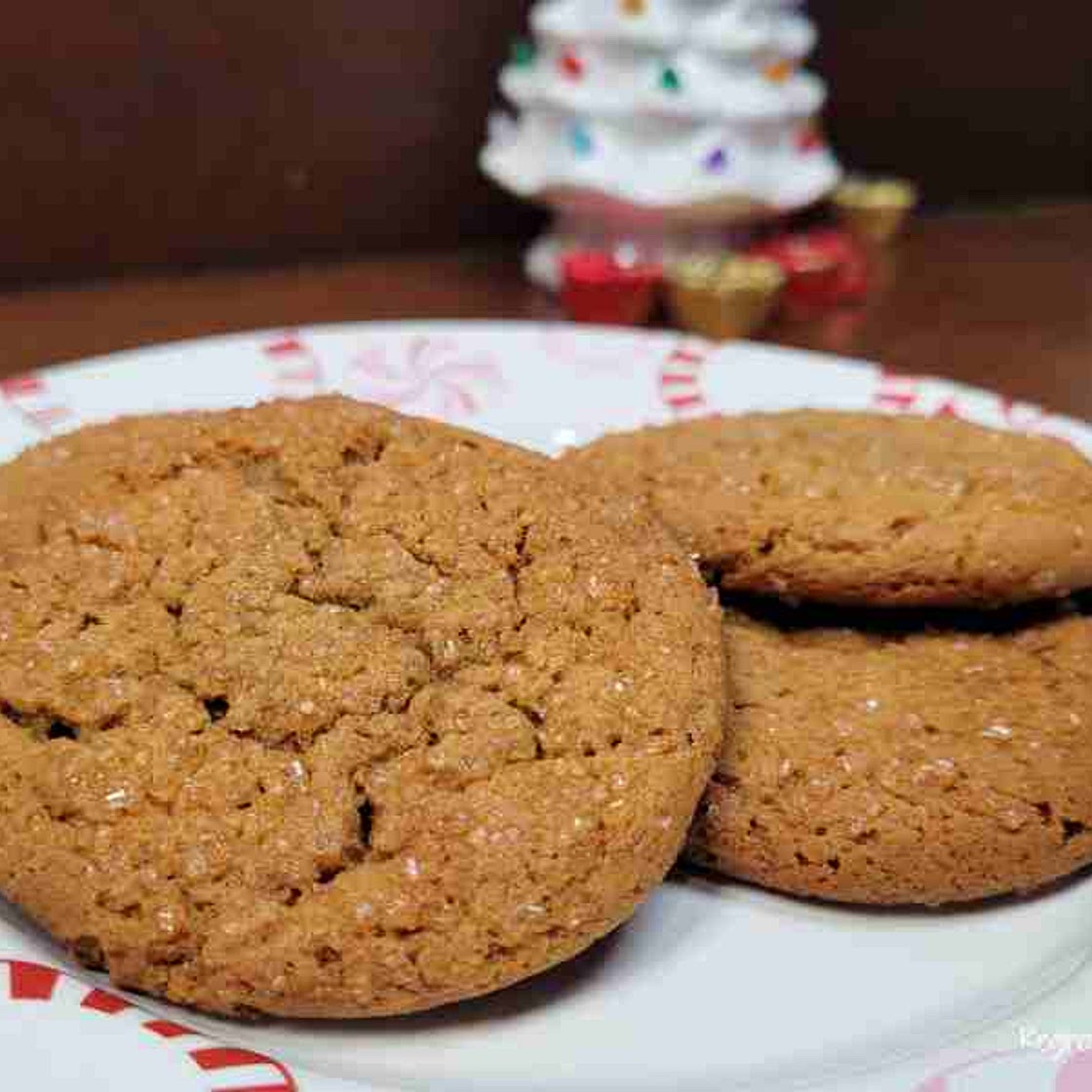 Old Fashioned Molasses Crinkle Cookies