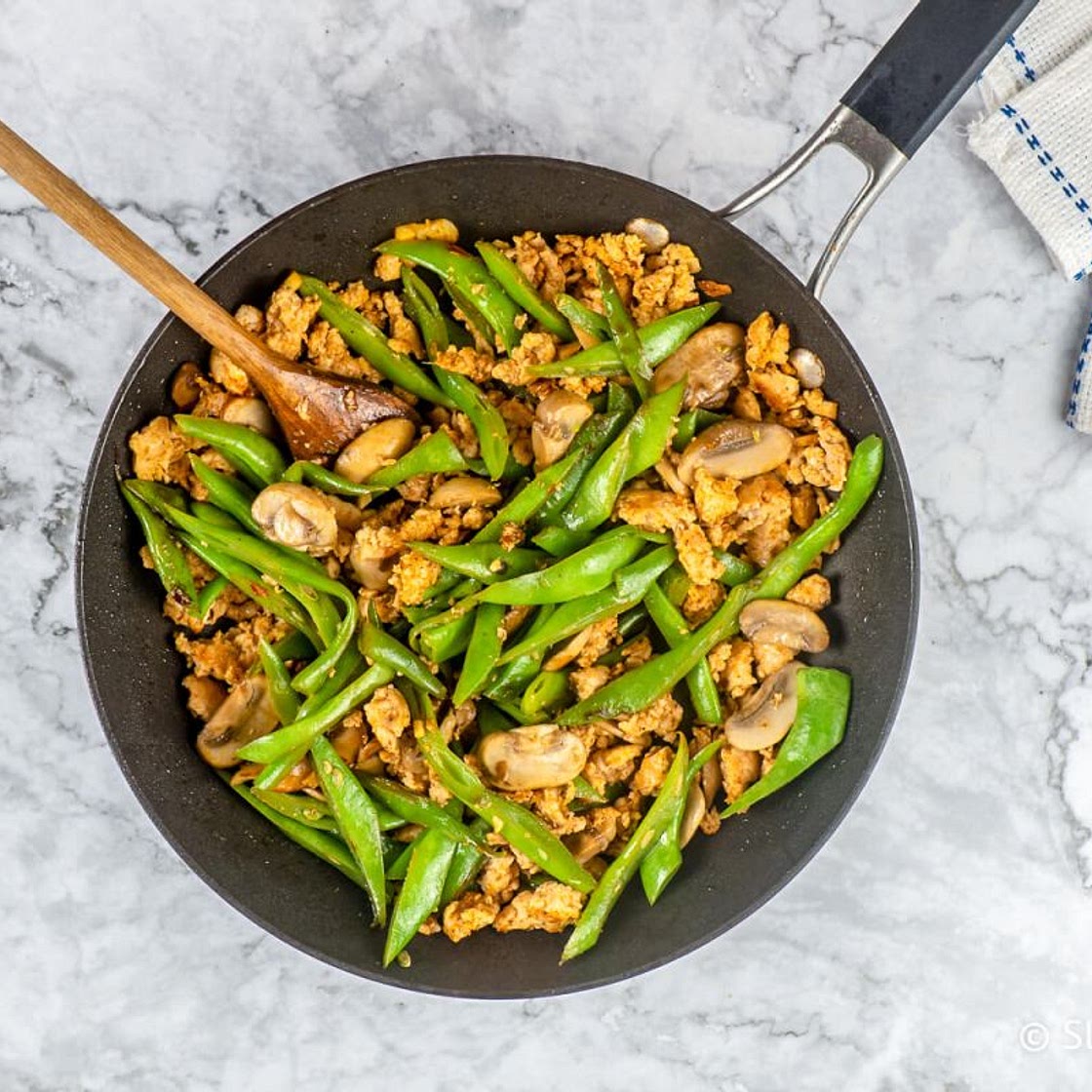 Spicy Turkey, Green Bean, and Mushroom Stirfry