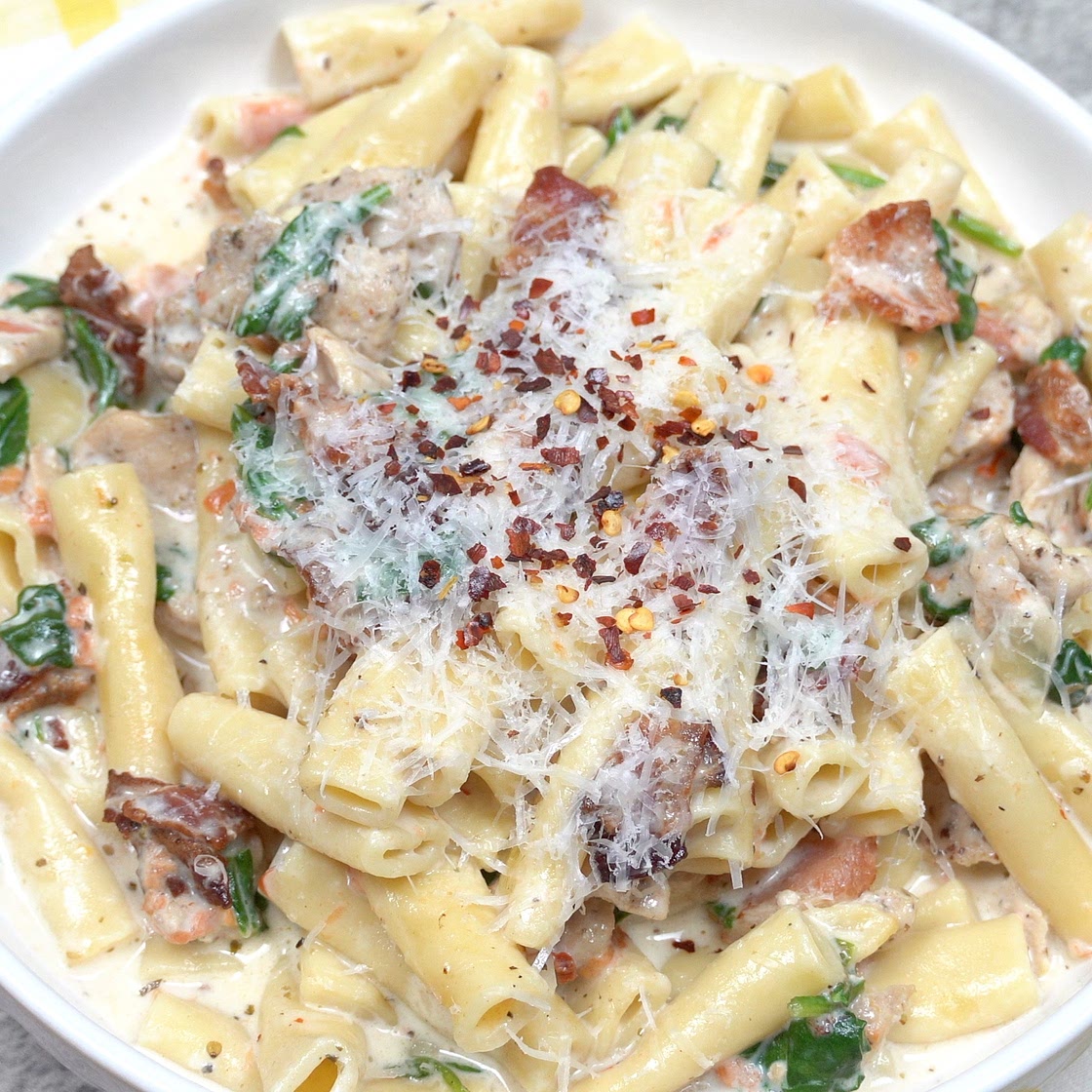 Instant Pot Creamy Bacon Chicken Pasta