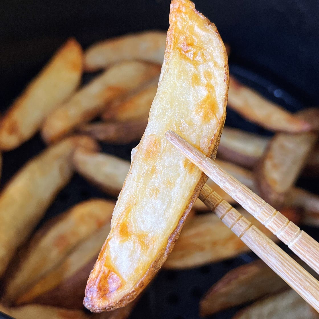 Air Fryer Potato Wedges (with Garlic Mayo Sauce)