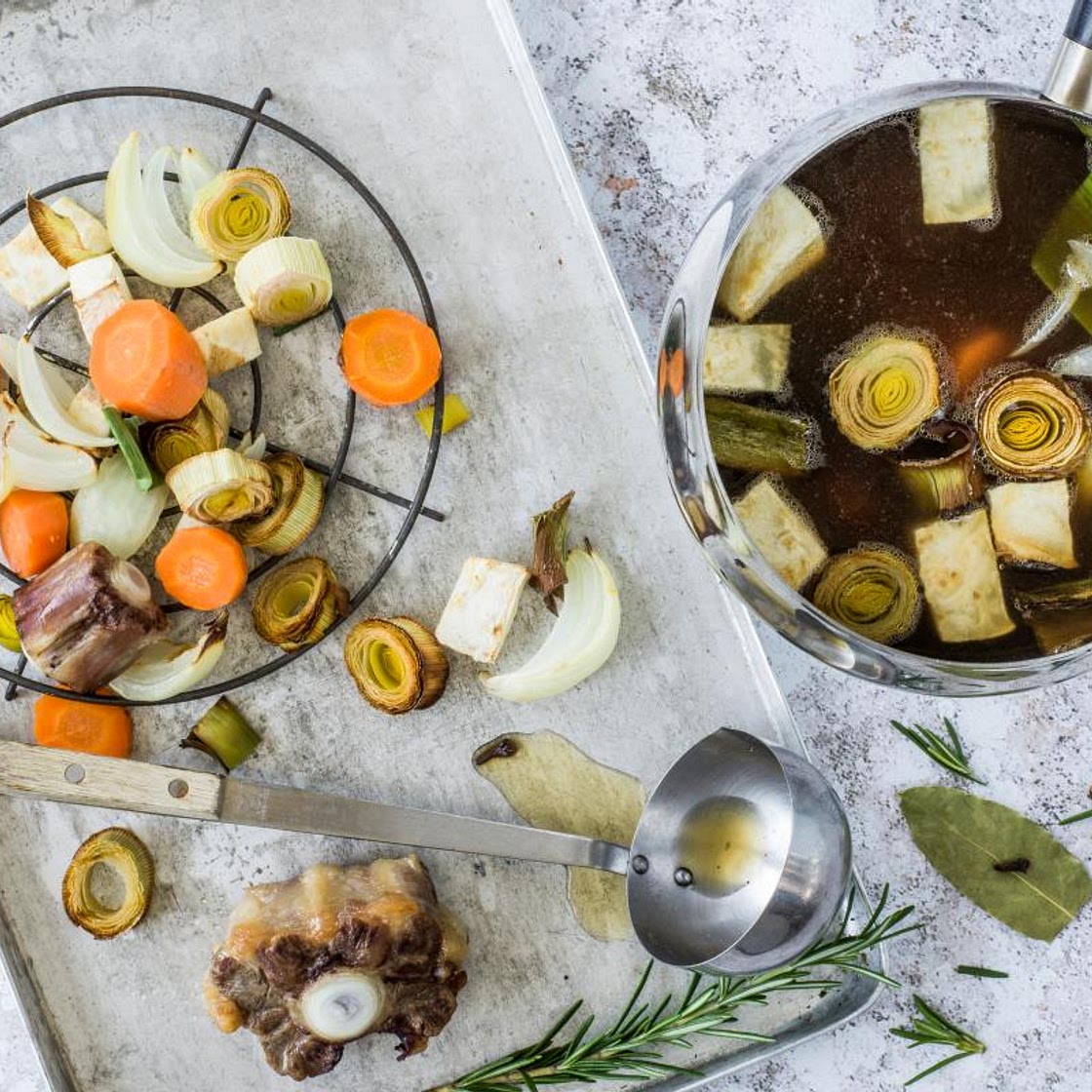 Bouillon für Fondue chinoise