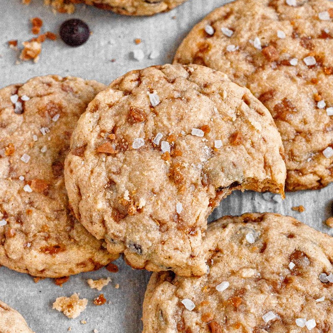 Gluten-Free Toffee Chocolate Chip Cookies (Vegan Option)