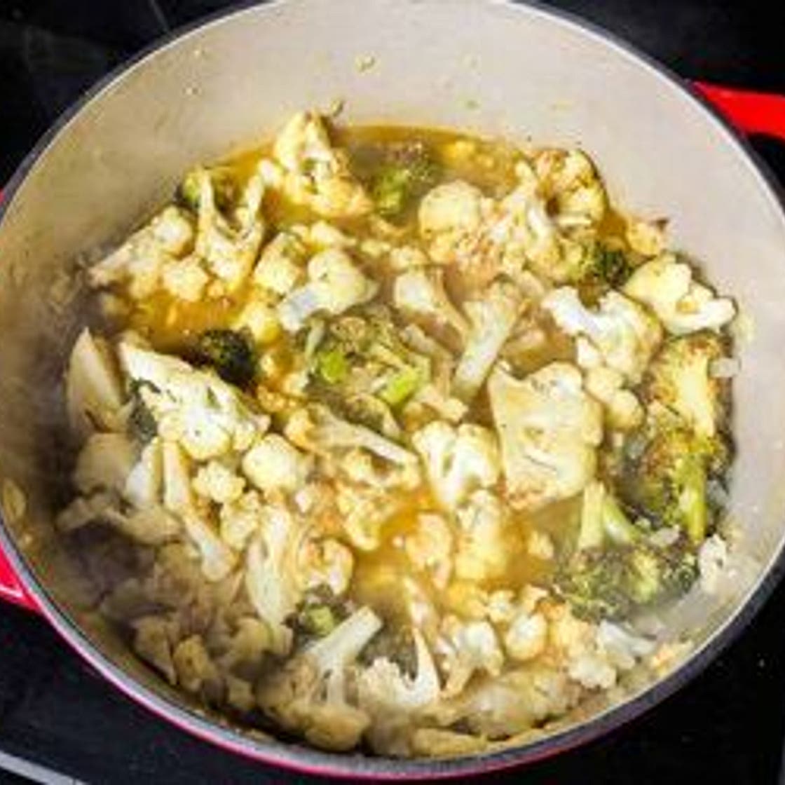 Roasted Broccoli and Cauliflower Soup