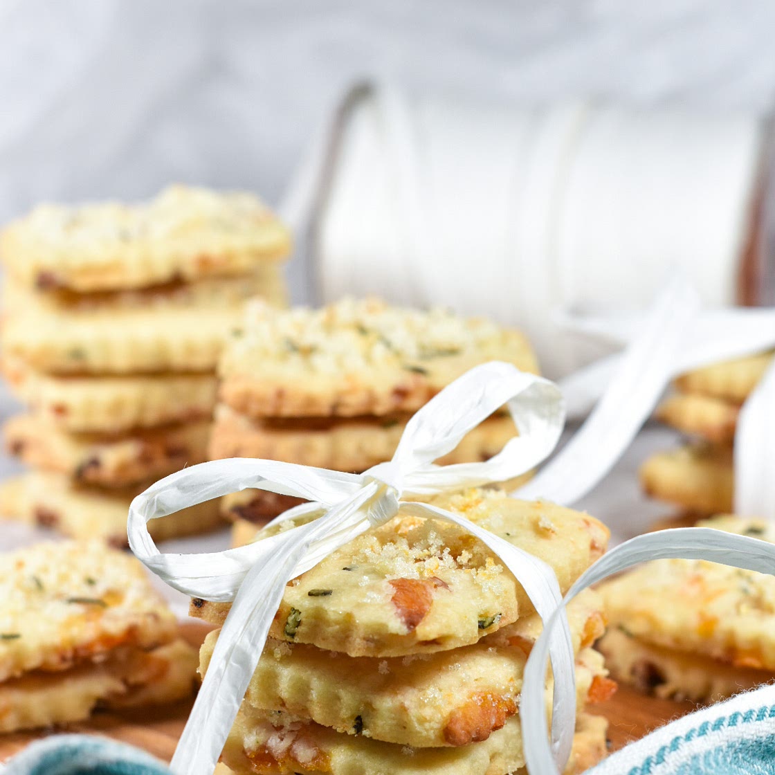Apricot and Rosemary Shortbread