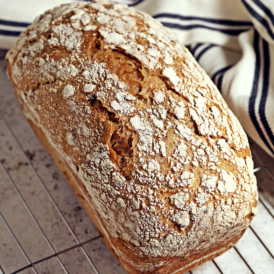 Easy Slow Cooker Sourdough Sandwich Bread