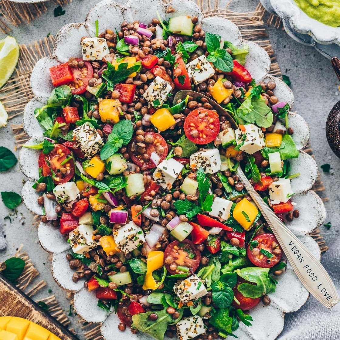 Der Beste Linsensalat (einfach, vegan, lecker)