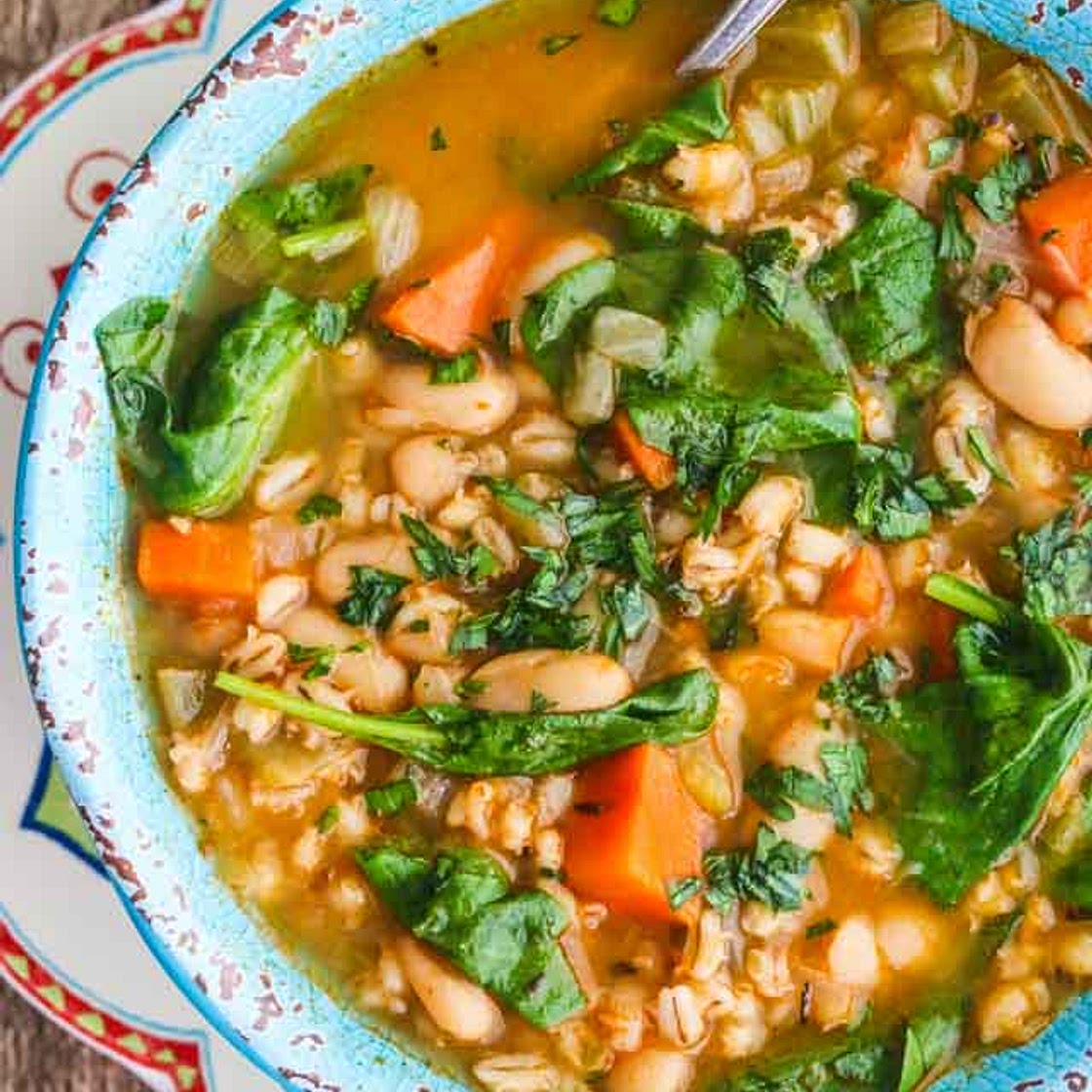 Spinach Vegetable Barley Bean Soup
