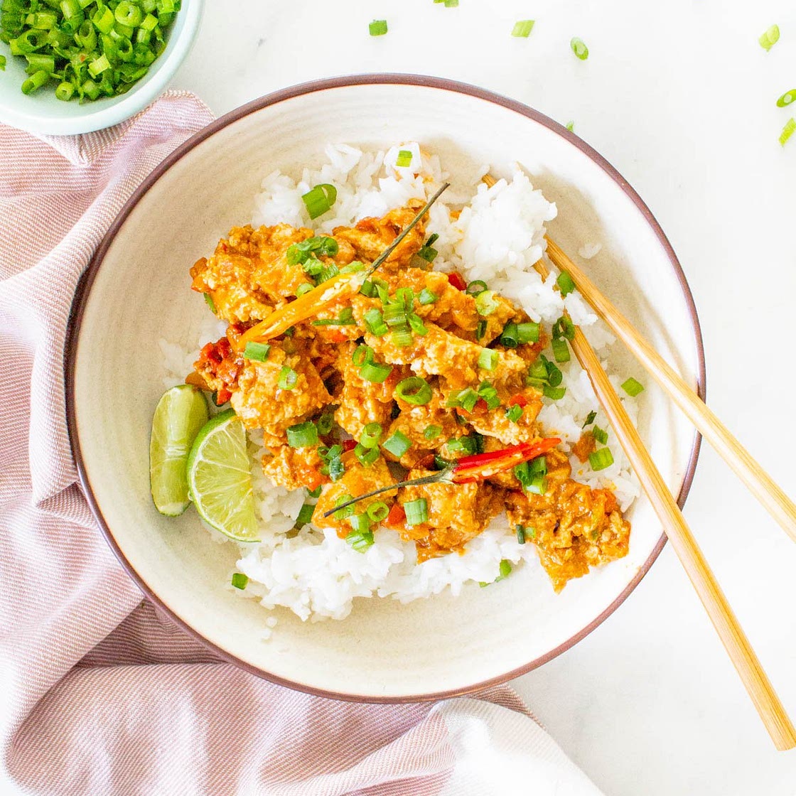 Spicy Peanut Tofu Bowls