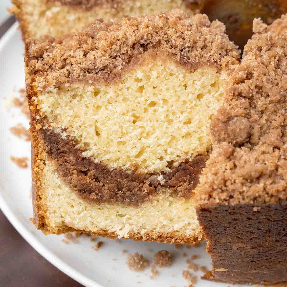 Cinnamon Streusel Coffee Cake