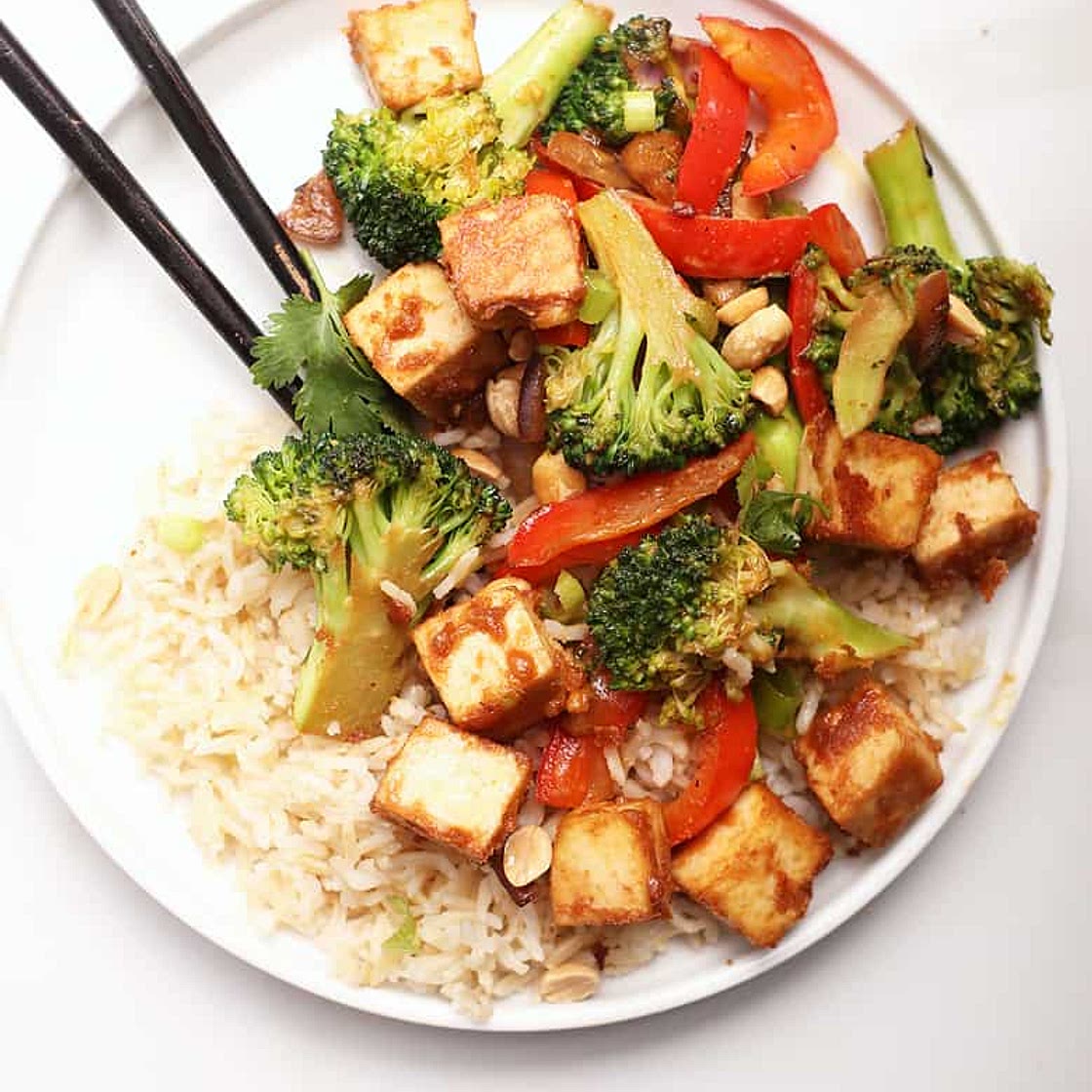 Tofu Stir Fry with Broccoli and Bell Peppers