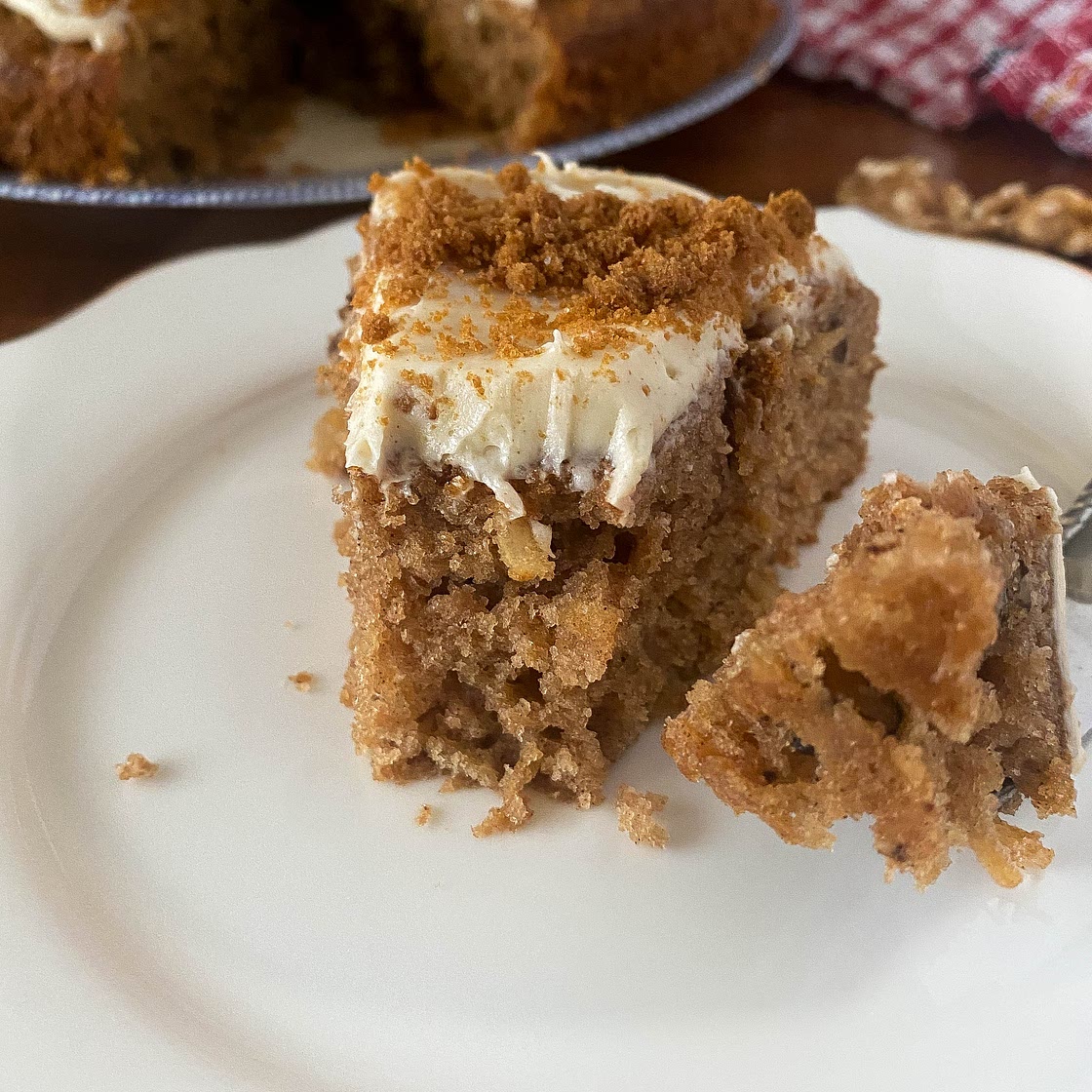 The Ultimate Autumn Spice Cake