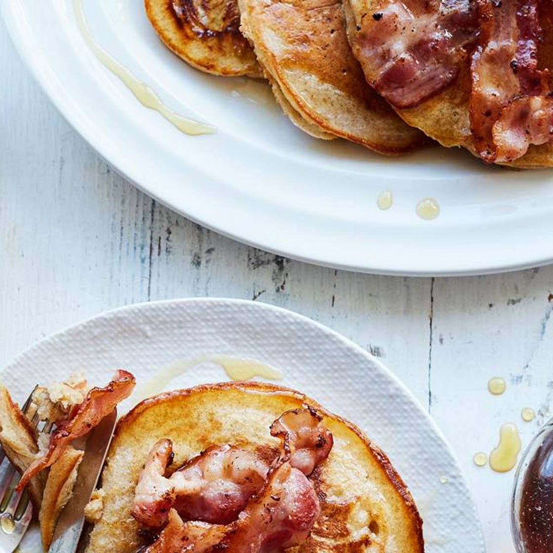 Buttermilk pancakes with cinnamon and crispy bacon