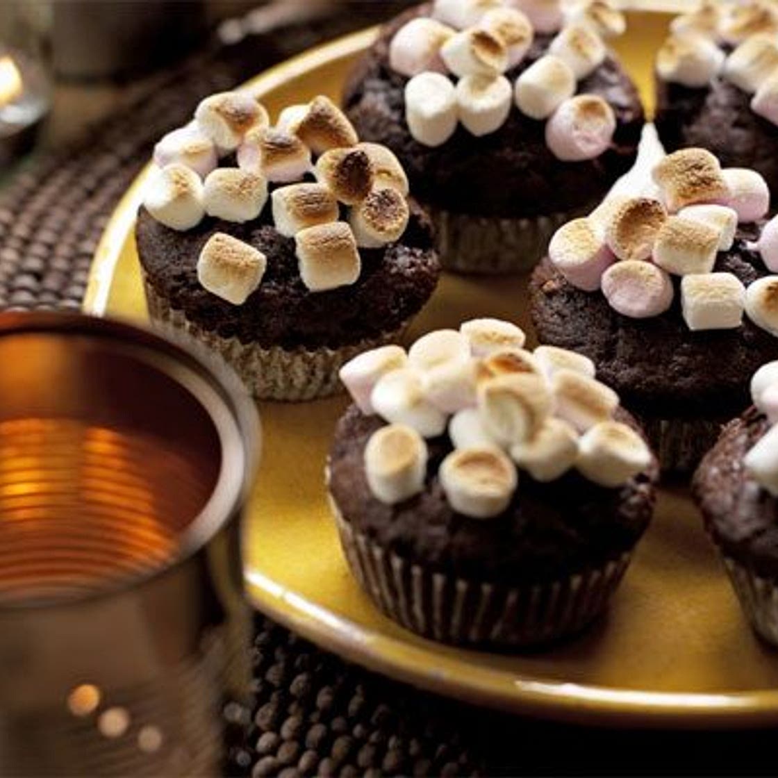 Campfire cupcakes