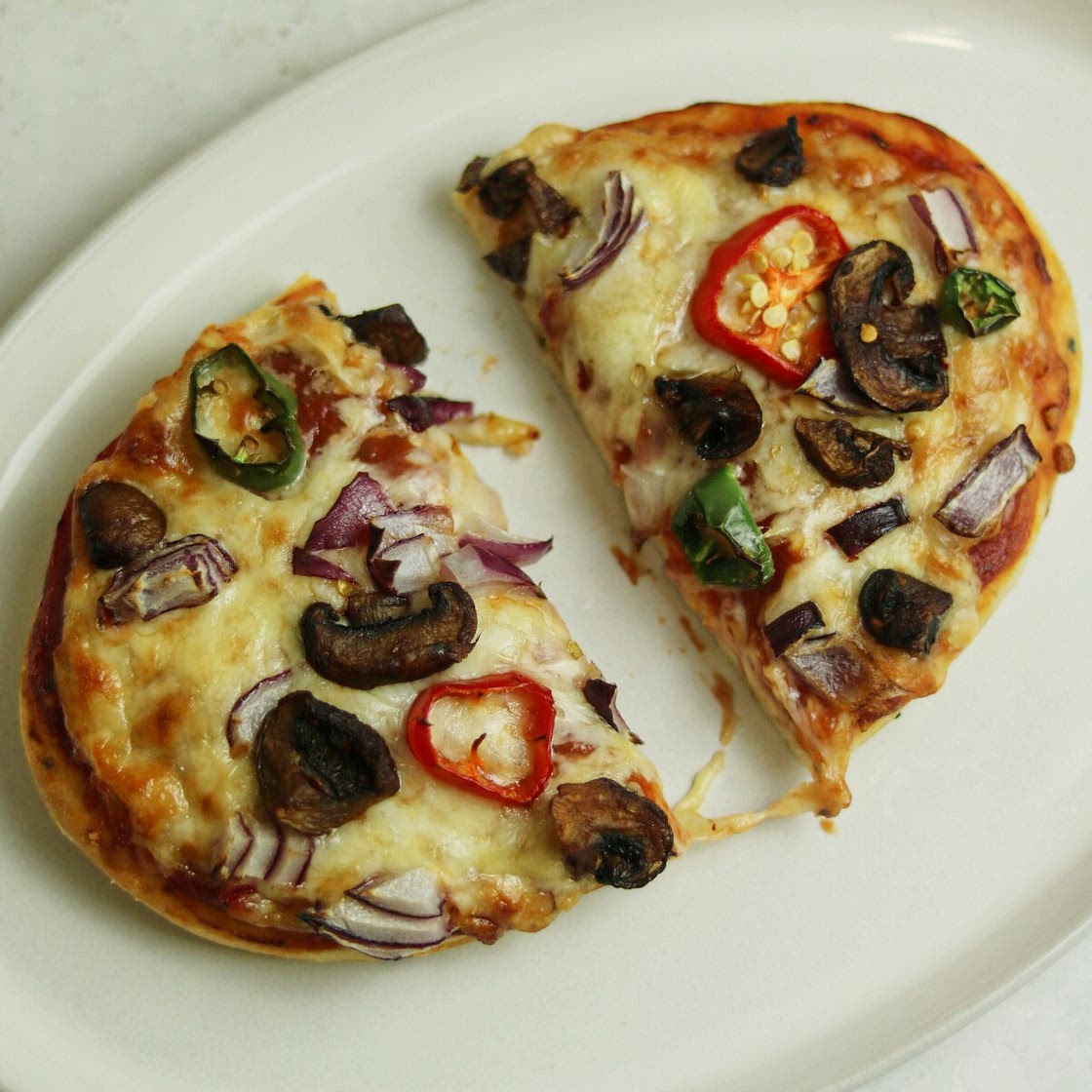 Air Fryer Naan Pizza