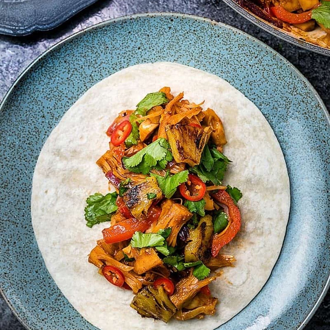 Vegan jackfruit 'pulled pork' tacos with grilled pineapple