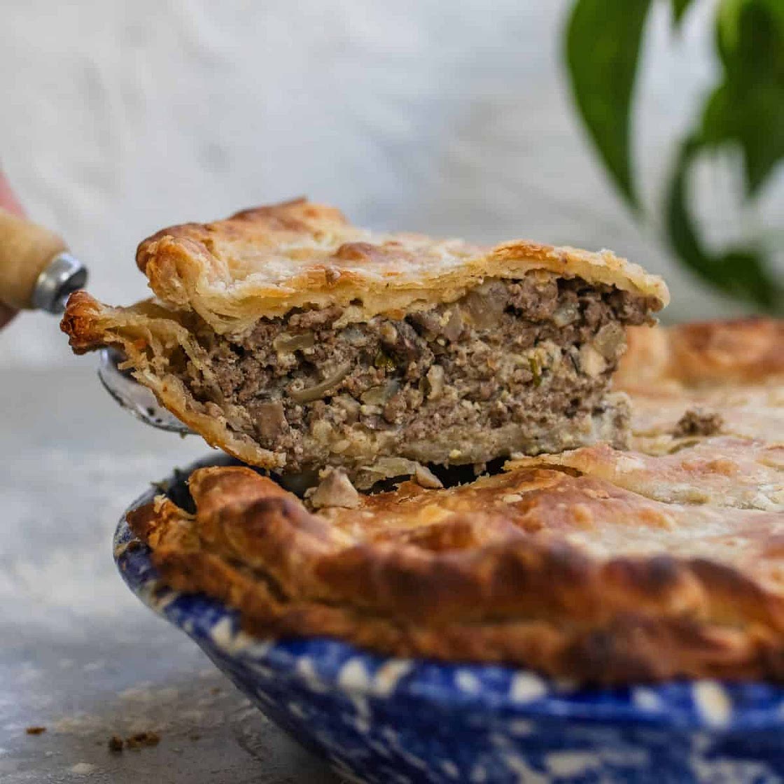 Ground Beef and Mushroom Pot Pie