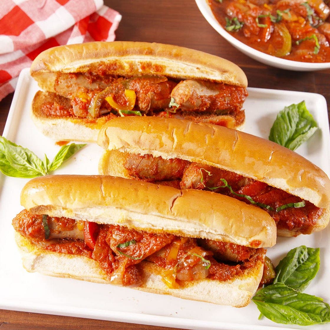 Slow-Cooker Sausage & Peppers