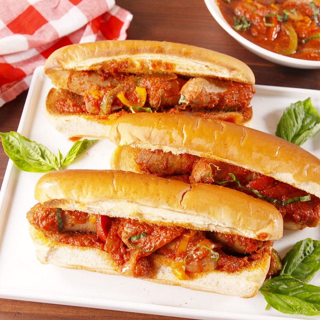 Slow-Cooker Sausage & Peppers