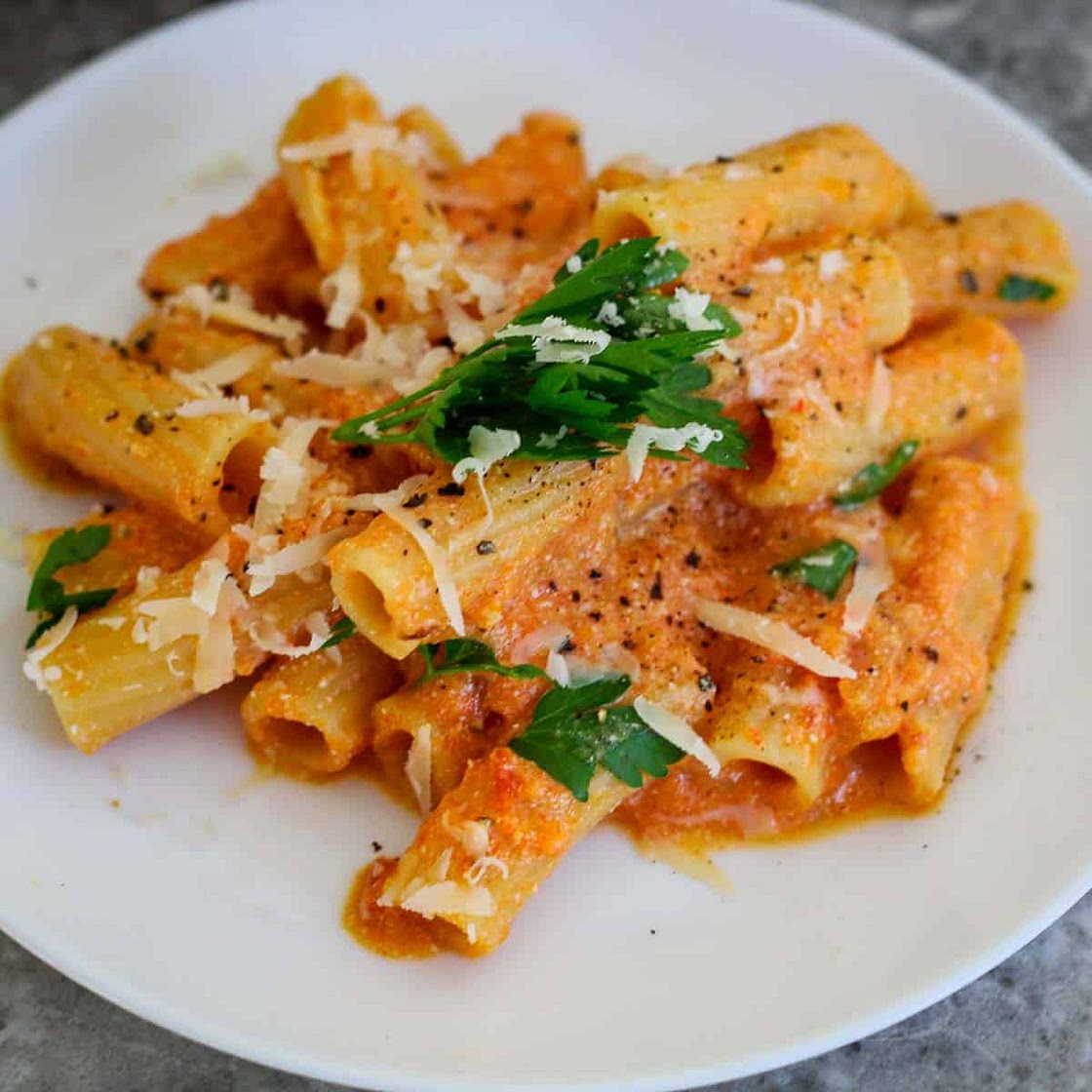 Rigatoni in Creamy Pepper Sauce with Ricotta