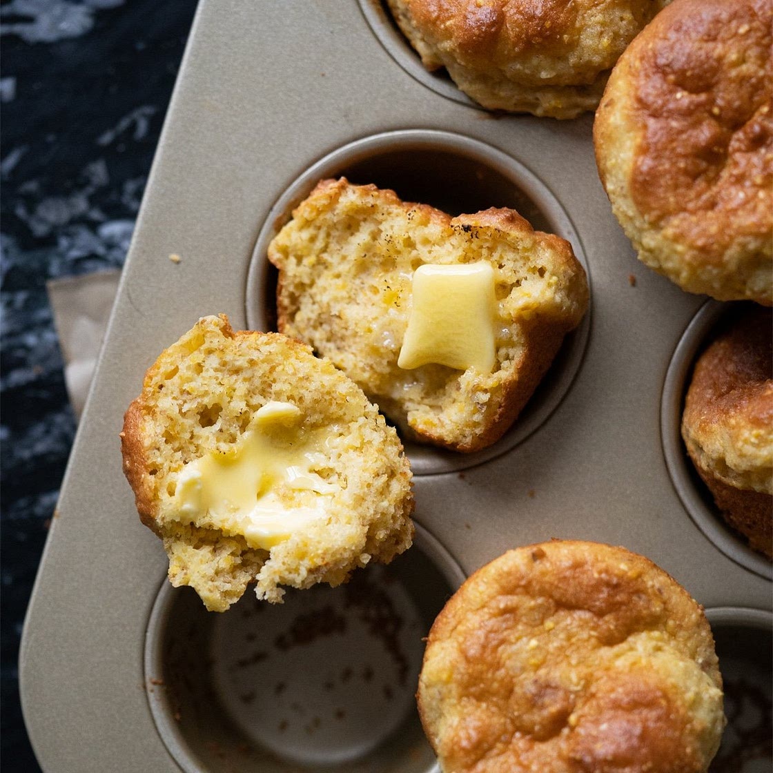 Low Carb Cornbread (with actual cornmeal!)