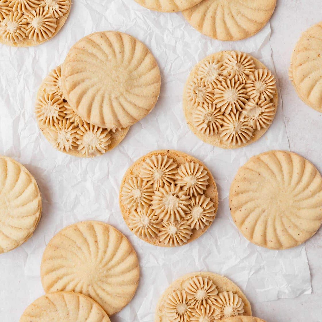Brown Butter Maple Sandwich Cookies