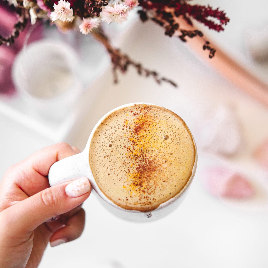 Easy Golden Cacao Turmeric Latte Recipe (Vegan)