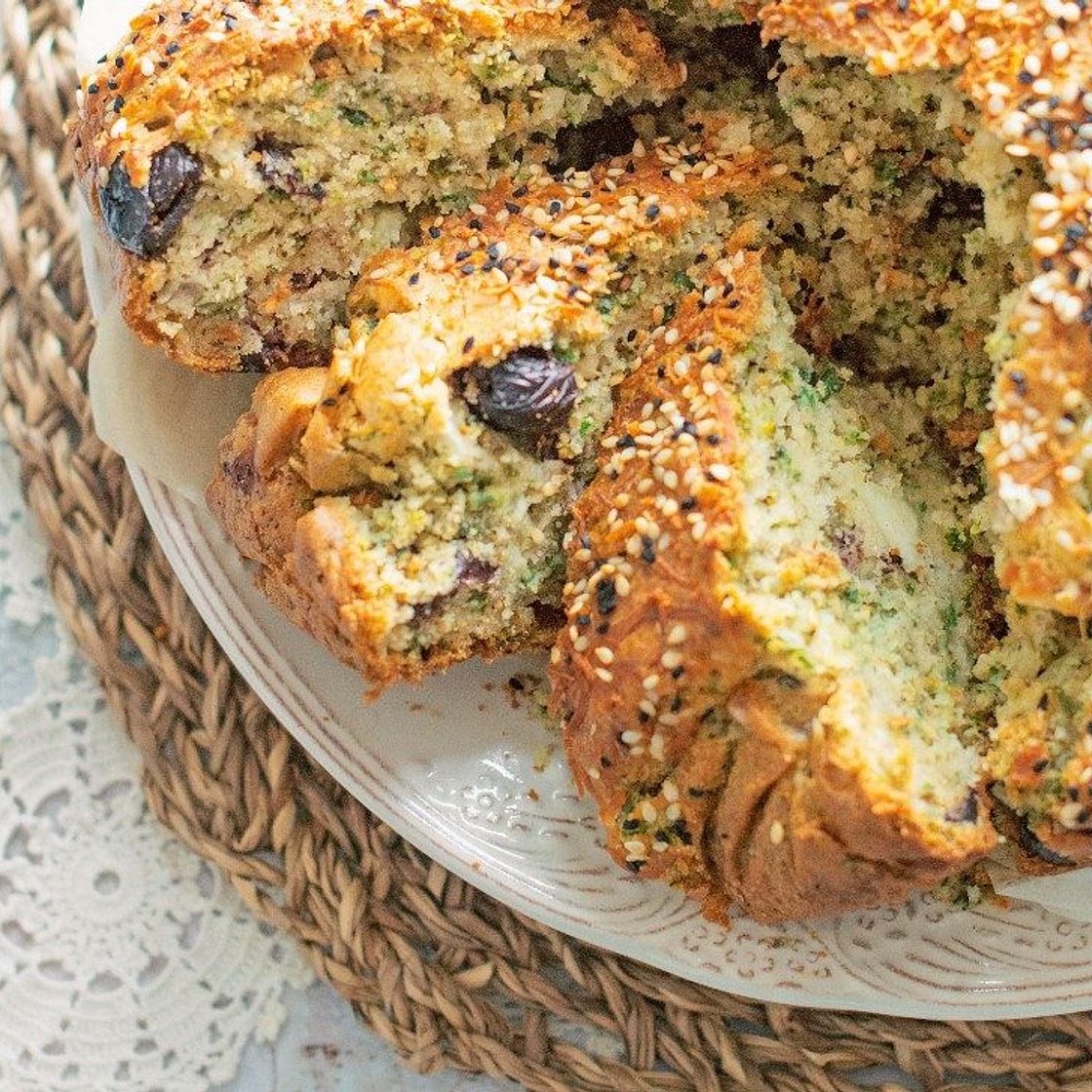 Halloumi and black olive cake