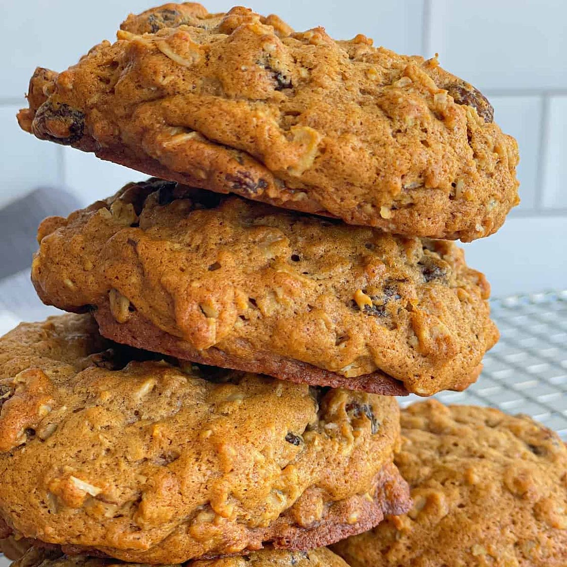 Soft And Chewy Oatmeal Raisin Cookies