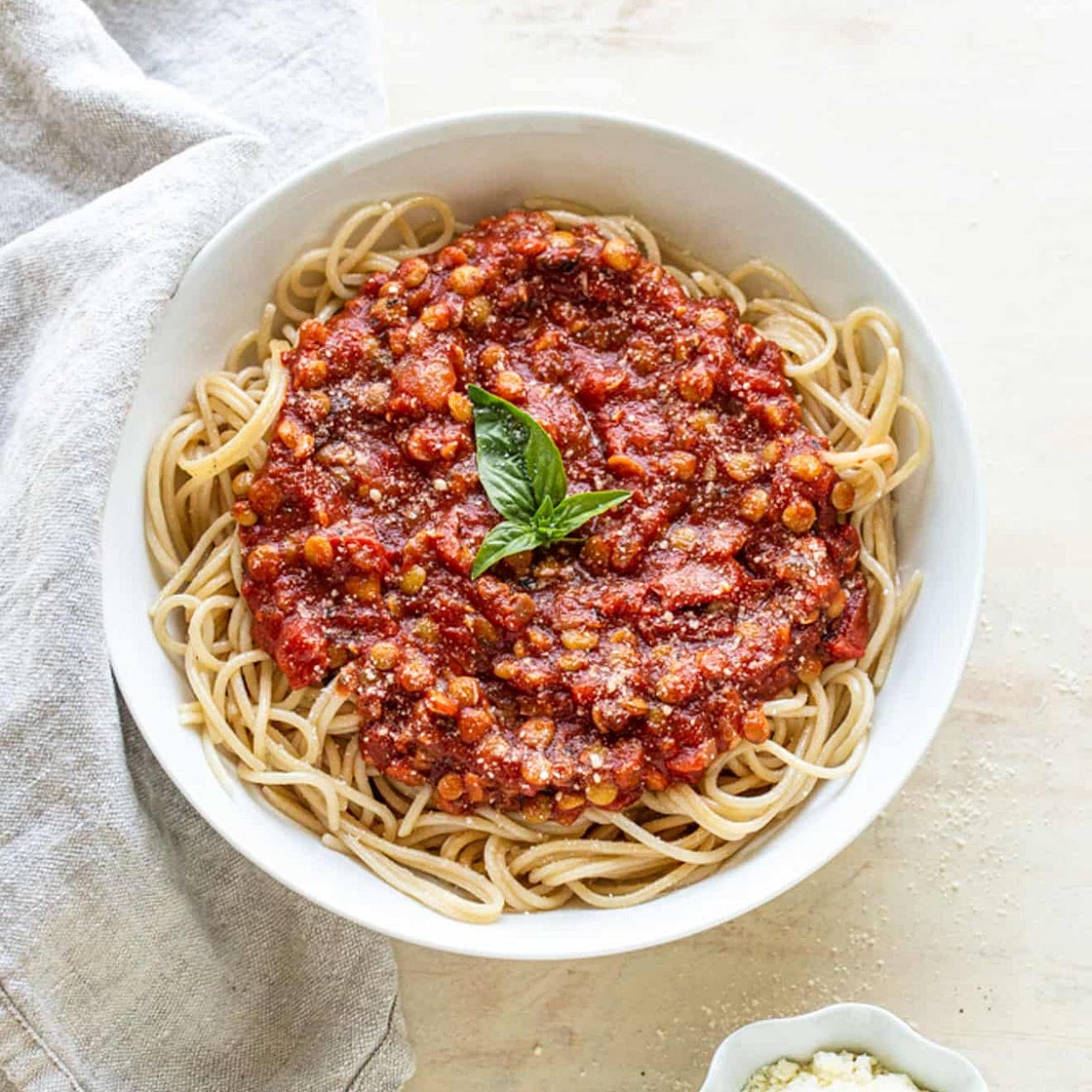 Hearty & Satisfying Vegan Lentil Bolognese (only 10 ingredients!)