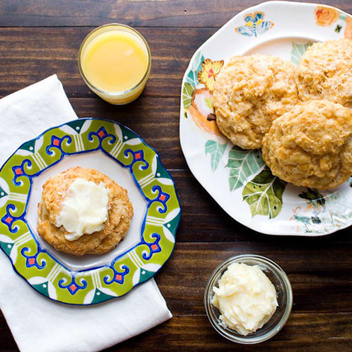 Chipotle Cheddar Biscuits